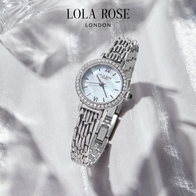 シンプルデザインの小型シルバー腕時計【女性向け・ラグジュアリー感】：日本人向け高級ブランド品としての実用性と価値分析