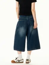 アメリカンレトロ風デザインの牛仔ショートパンツ【ゆったりフィット・ワイドレッグ・夏用】