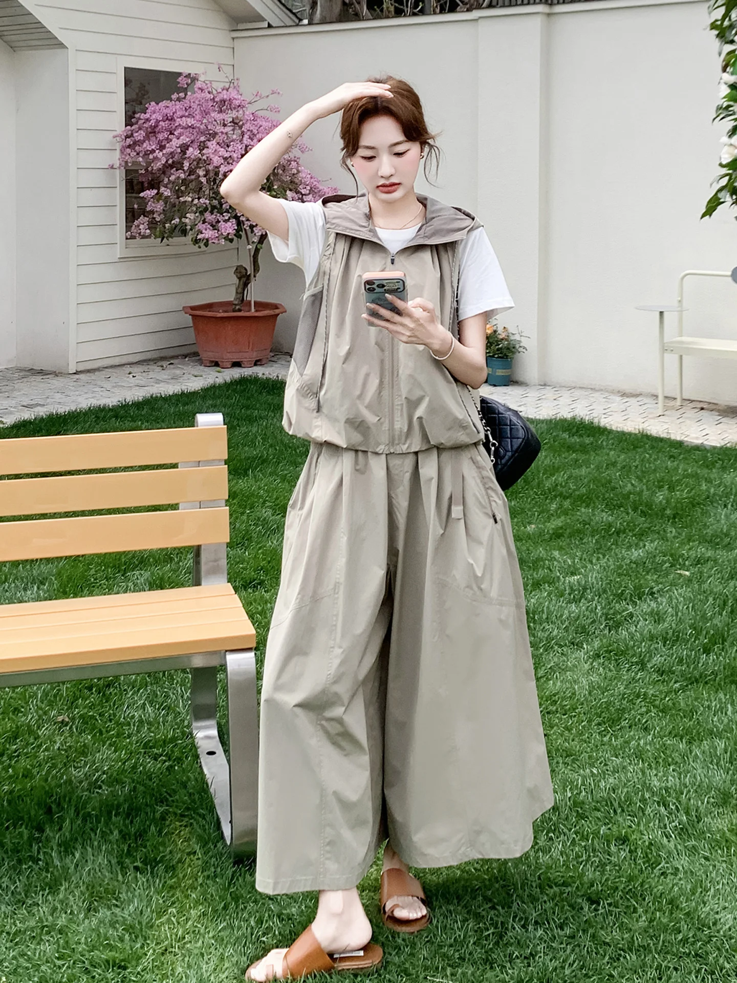 ワイシャツに合う服は？カジュアルな夏のスタイルを決める1つの答え