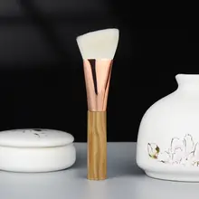 香舍の三角型パウダーブラシ【ウール製・柔らかい・単品】