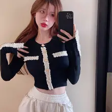 デザイン性の高い春秋用長袖Tシャツ【カラーコンビネーション・トレンド感・ショート丈】