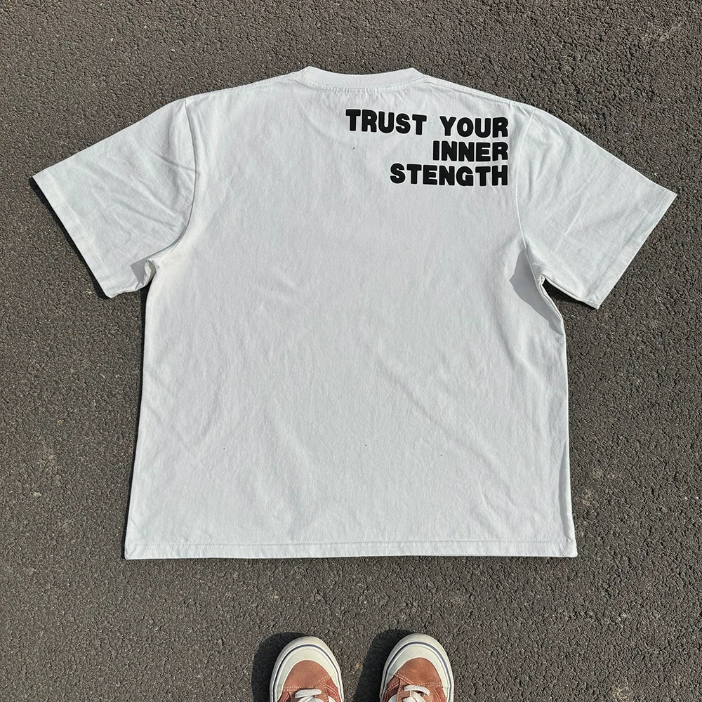 心の力を信じる！カップル用半袖Tシャツ：透気性と正肩デザインで夏の日常を支える
