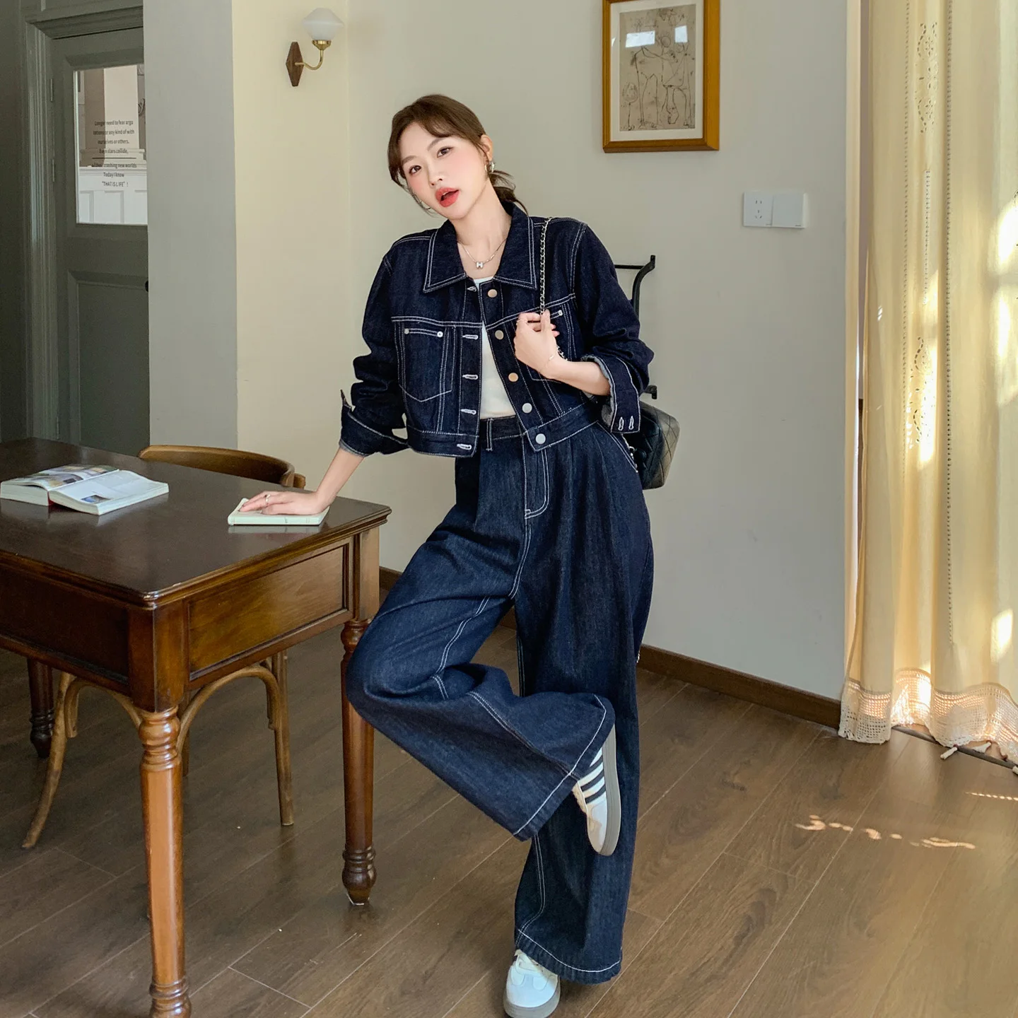クロップド丈セットアップはどんなもの？女性にぴったりのカジュアルスタイルをどう選ぶ？