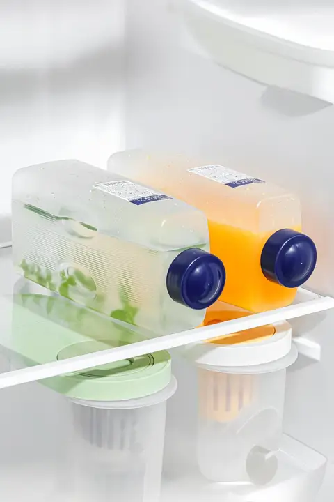 日本製 冷水瓶【密封設計・冷蔵用・果汁やお茶に最適】