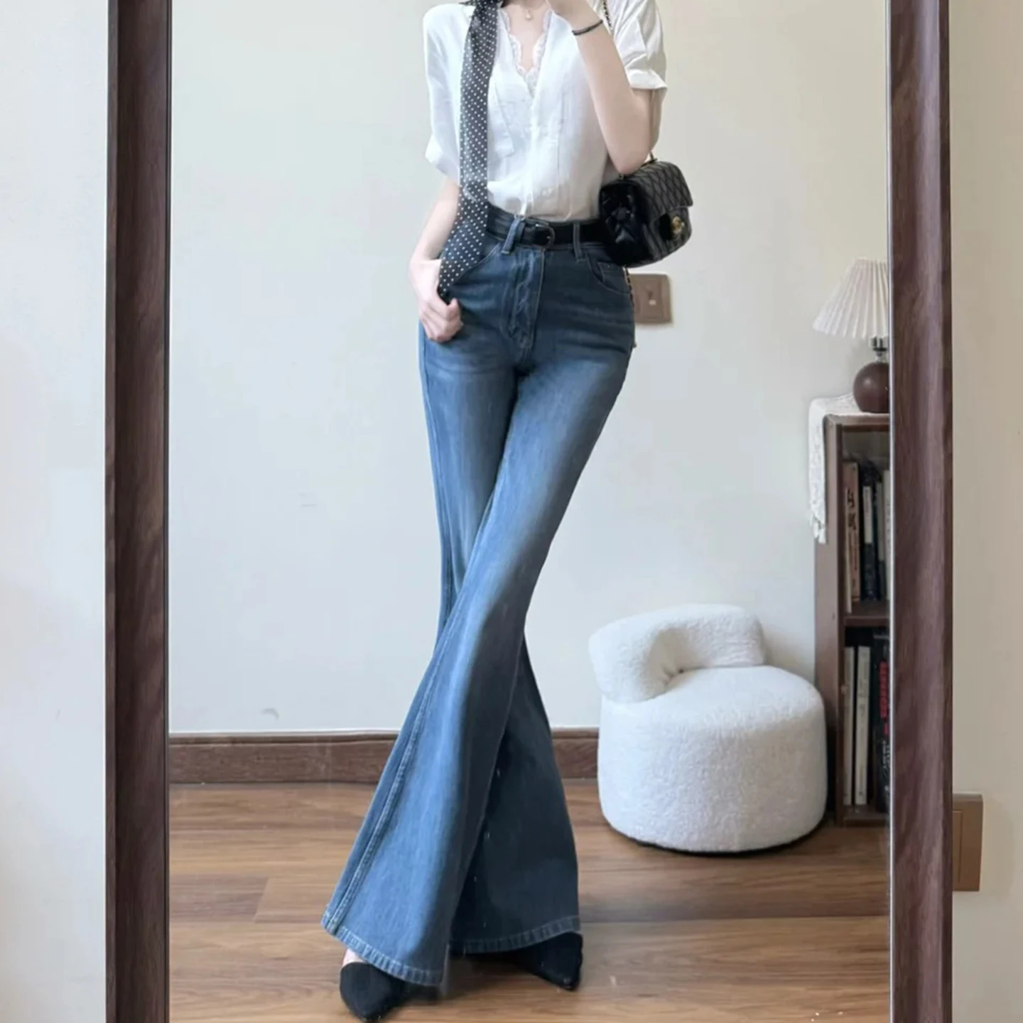 深い青のワイドフレアデニムパンツ【高腰・レディース・春夏用】（セットアップ対応）