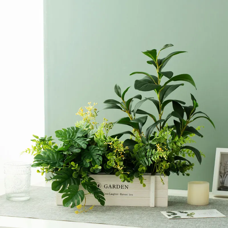 ガーデニングを始めるなら、このリアルなフェンス付き偽植物アレンジが一番おすすめ？