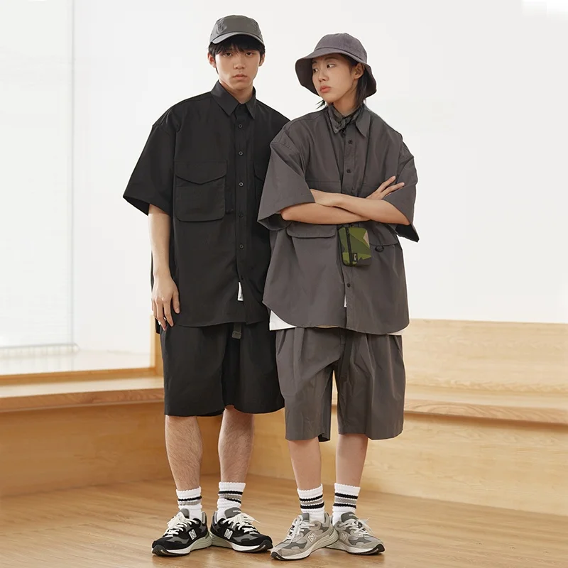春服 メンズ シティボーイ グレー無地ポケット付き半袖シャツ