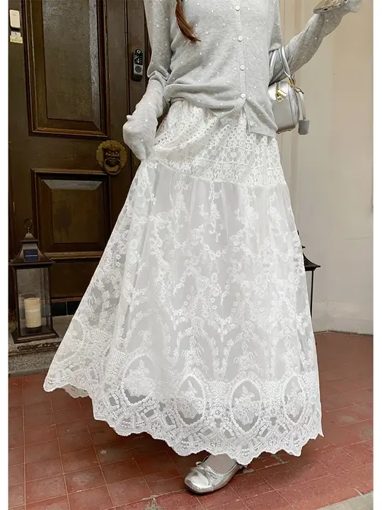 フランス風ホワイトレースのミディ丈スカート【Aライン・重工デザイン】（セットアップ対応）