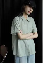 ブルーグリーンのシンプルなレトロデザインの半袖シャツ【ストライプ・ポロカラー・女性用】