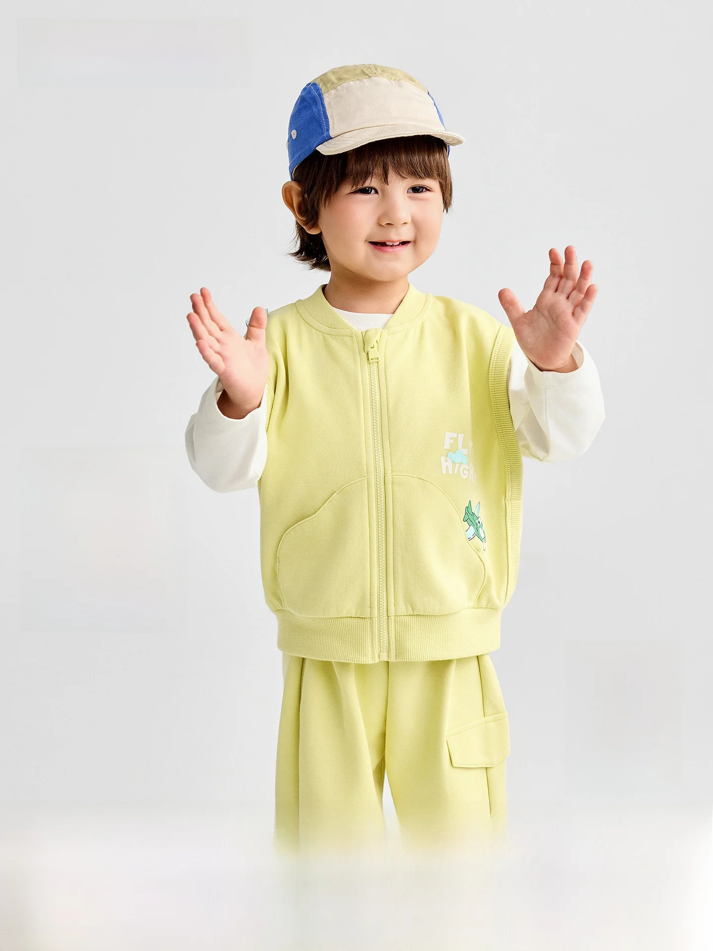 男児用ベスト付き春用カジュアルセット：1歳男の子向けおしゃれで通気性の高いセットアップ
