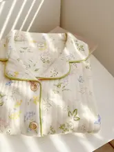 秋の季節にぴったりな女性用長袖パジャマ【コットン・極上の柔らかさ・花柄デザイン】