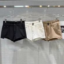 美しいラインのアシンメトリックショートパンツ【レトロアメリカンスタイル・シンプルデザイン・女性用】