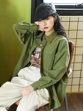 デザイン性の高い女性用重ね着シャツ【秋季向け・抹茶グリーン・カジュアル・OL用】