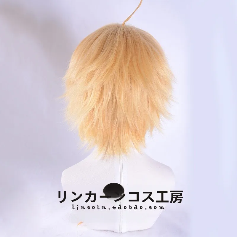 ショートカット 髪色を変えるのはどうする？コスプレウィッグで新しい自分を発見する