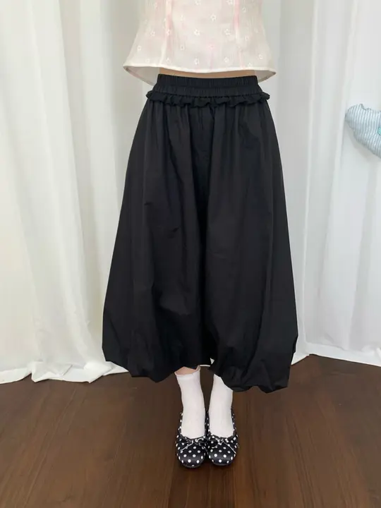 黒色デザインのウエストゴム花びらデザインカジュアルパンツ【ゆったりストレート・女性用】