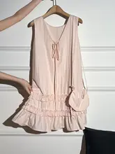 リゾート風 ピンクVネック フリル裾 ワイドフィット キャミソールワンピース【夏用・ノースリーブ】