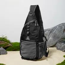 軽量なアウトドア用ショルダーバッグ【ハイキング・旅行・登山対応】