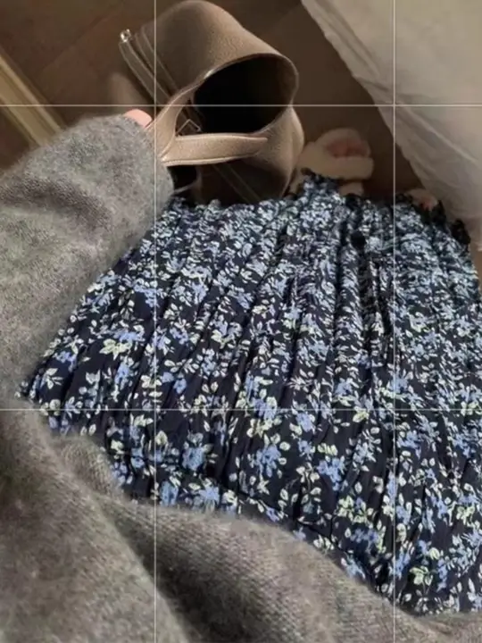 ヴィンテージフラワープリントフィッシュテールスカート【ハイウエスト・プリーツ・春秋用・小柄向け】