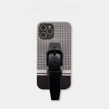 スマホケース 本革 千鳥格子 エンボス加工 フルカバー リストストラップ付き ブラックボタン iPhone13 iPhone12 Pro