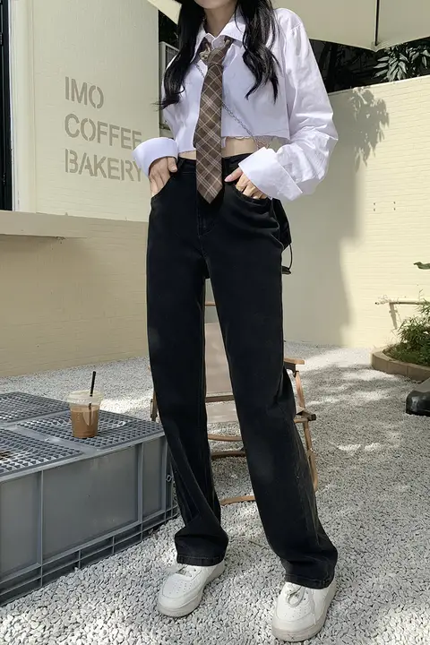 ハイウエストストレートデニムパンツ【細身・スリムフィット・春秋用】