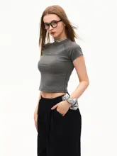 レトロ風クリスタル付きフィット感のある半袖Tシャツ【女性用・クロップド丈・夏用】