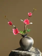 高級なモクレンの造花【インテリア装飾用・リビング・玄関・テーブル用】