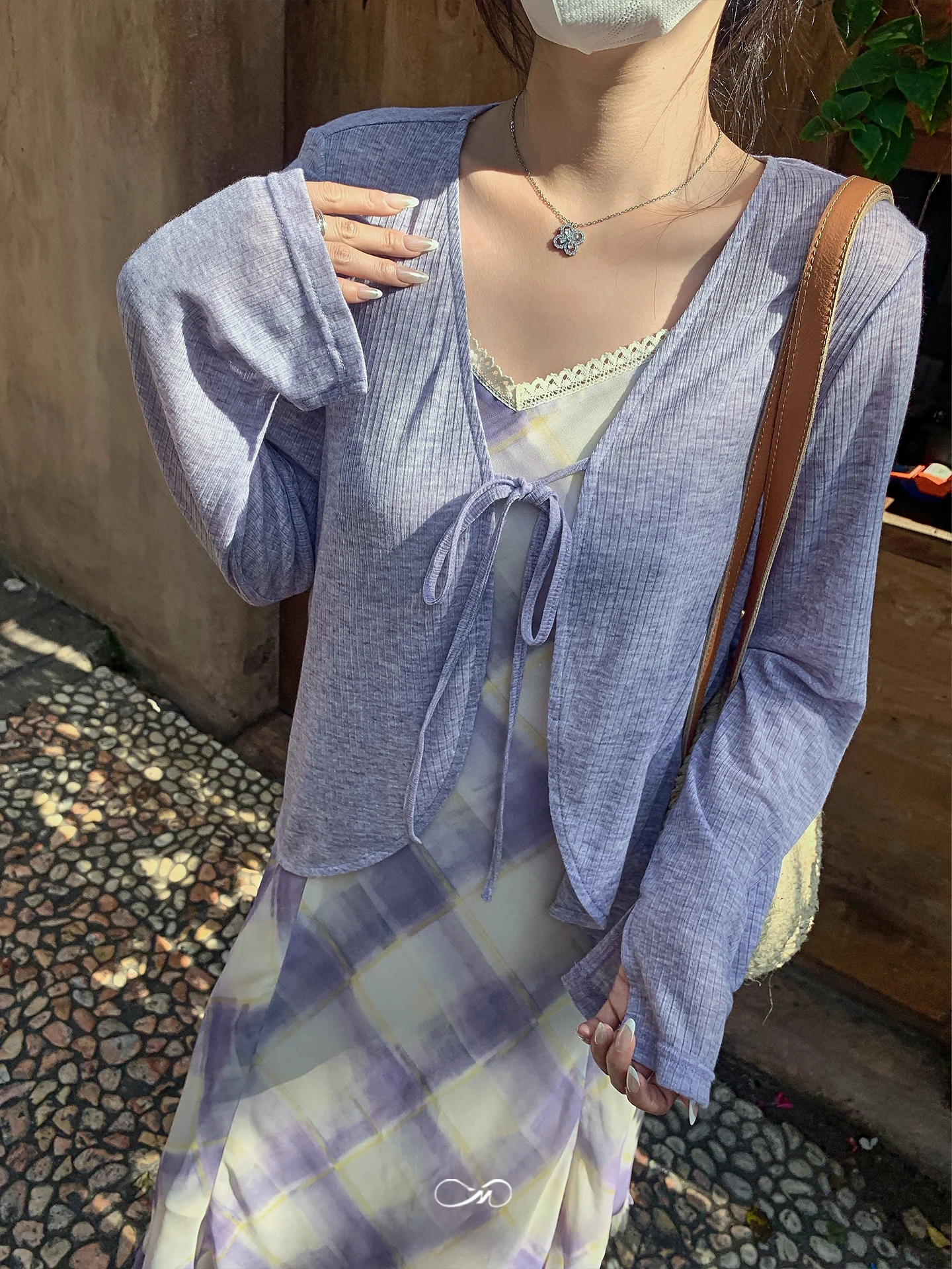 最高気温25度の日差しに負けない、涼しさとおしゃれを両立するワンピースは？