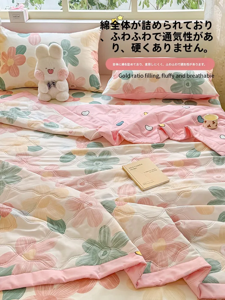 夏の部屋にぴったりのthrow blanketは、本当に存在するのか？