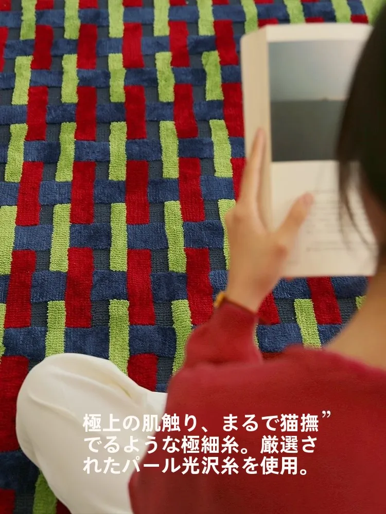 TipToe 高級ラグ：リビングやソファに最適な軽量洗えるラグの実用性と設計原理