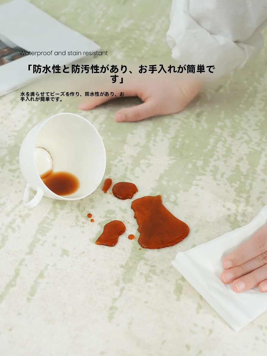 おしゃれな洋室に欠かせない「グリーンのリビングカーペット」は、どう選ぶ？
