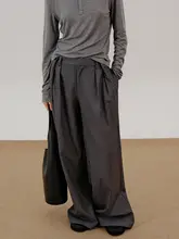 スタイリッシュなウエスト折りたたみデザインのスーツパンツ【シンプルでオシャレ】