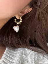 ハート型パールイヤリング【フレンチスタイル・レトロデザイン・メタルテクスチャ・優雅な雰囲気】
（セットアップ対応）