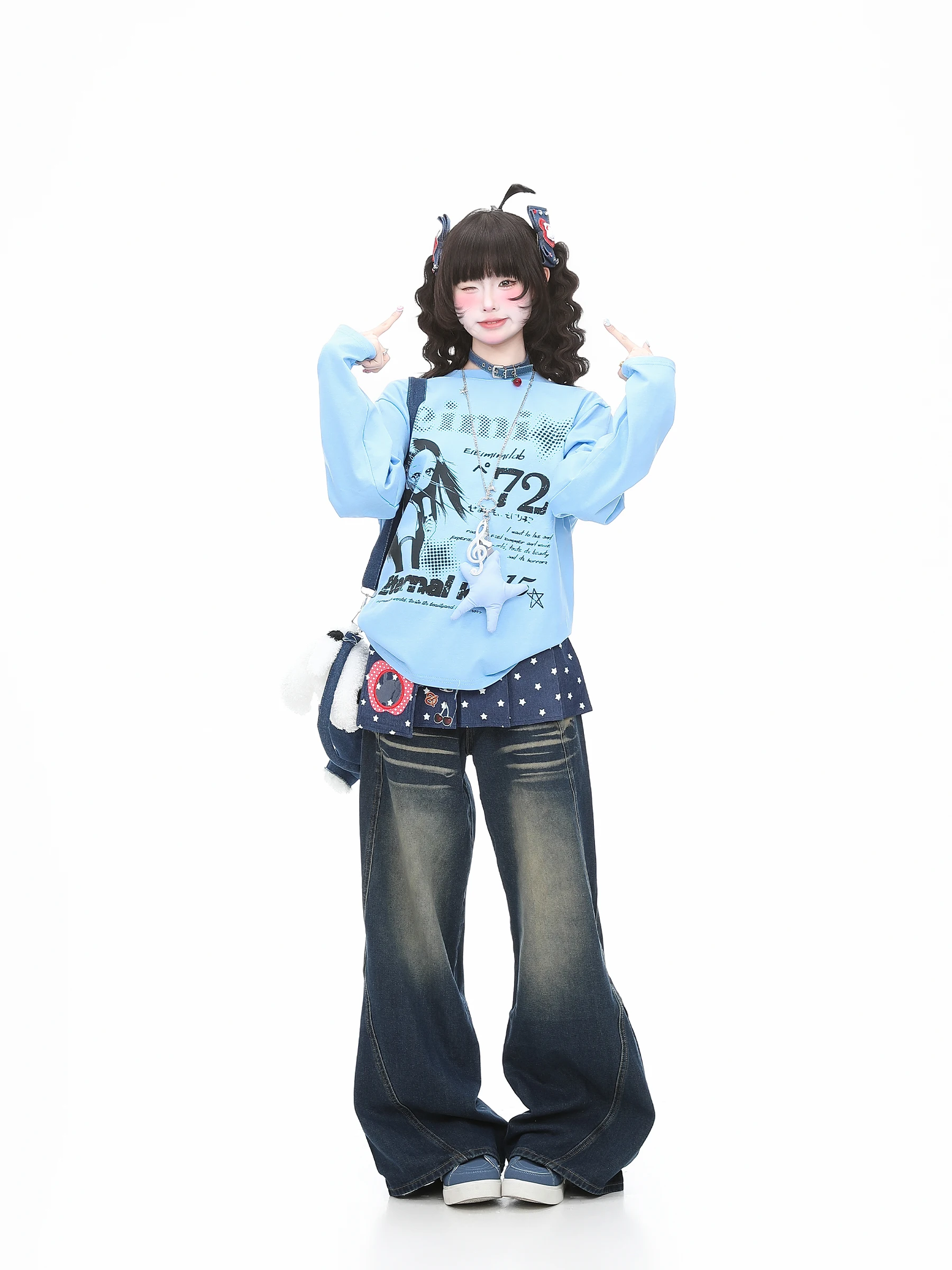Y2Kスタイルの長袖Tシャツ：Languid Parkの迷彩デザインが定義する春のカジュアルスタイル