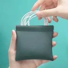 自動開閉式収納ポーチ【有線イヤフォン・データケーブル・充電器・USBメモリ収納・旅行・軽量・コンパクト】