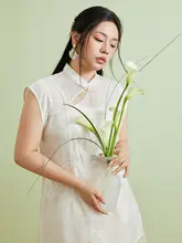 国風斜襟金糸刺繍半袖トップスと胧纱マキシスカート（セットアップ対応）