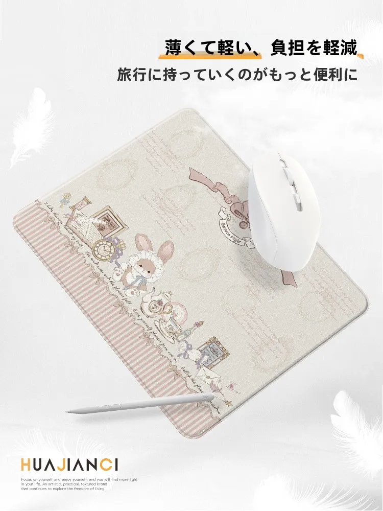 美しいイラストのマウスパッド：ゲーミングデスク周りの便利グッズとしての実用性と設計構成