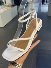 大人可愛いシンプルデザインの細ストラップサンダル【低ヒール・バックル付き・夏用】