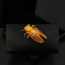 レトロな金蝉デザインのブローチ【胸花・コートやスーツのアクセント・個性的なギフト】