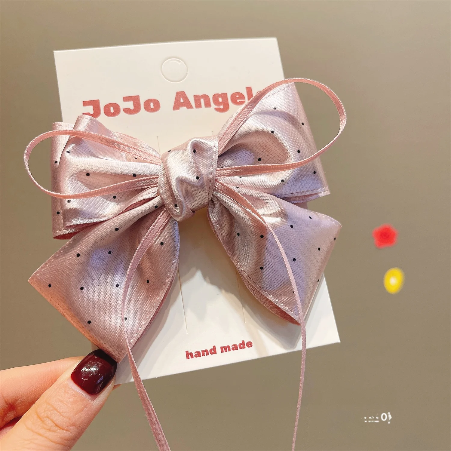 2歳の誕生日プレゼントに何がおすすめ？かわいいヘアクリップで子どもが喜ぶ理由とは