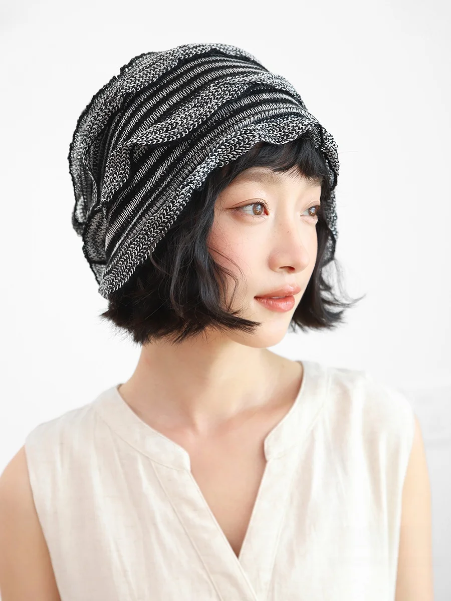 春夏向けデザインニット帽：薄手・Y2Kスタイルでカジュアルなファッ ションを実現