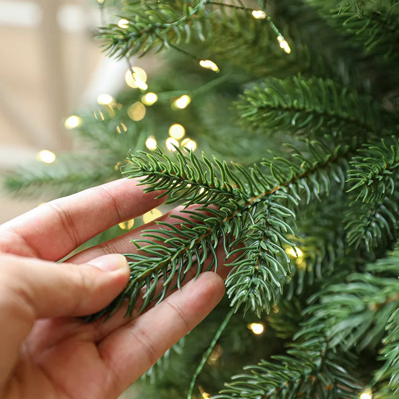豪華な光るクリスマスツリー：家庭用大型落地式ツリーの実際の使用シーンと性能解析