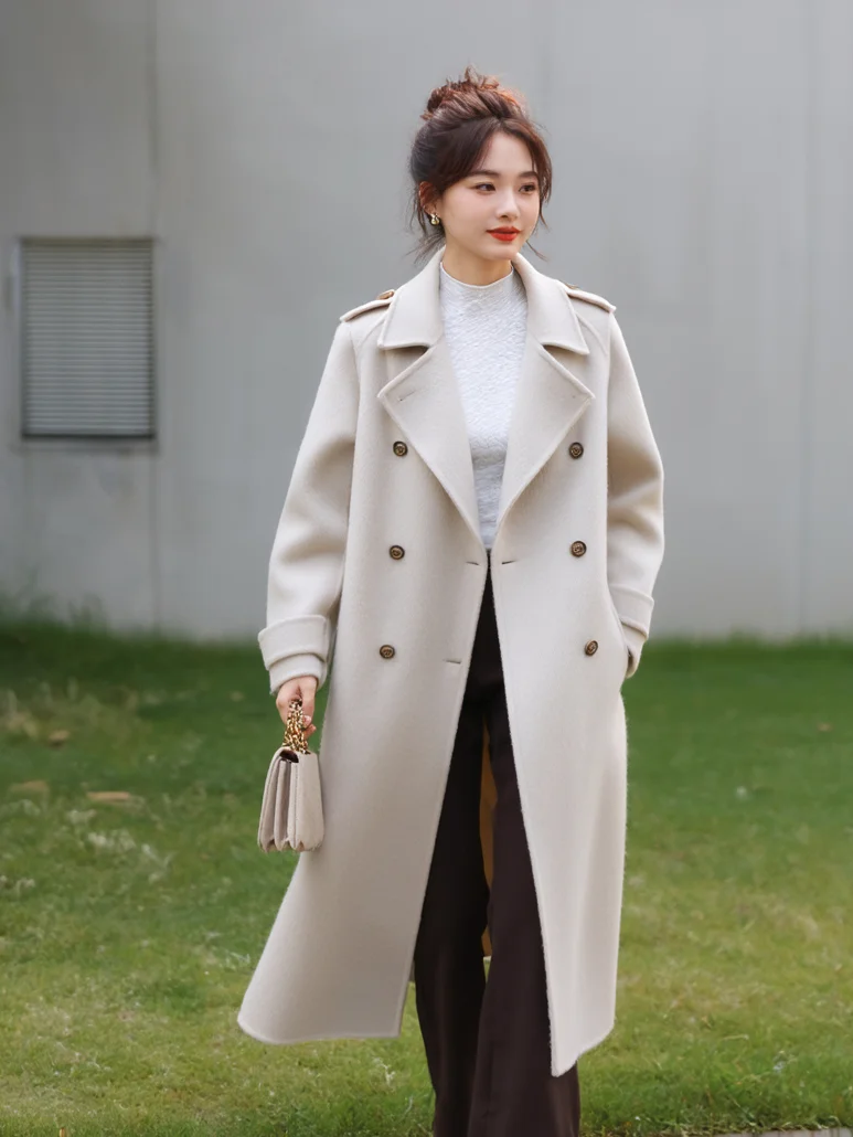 大人可愛い服 50代コーデ 完全ガイド｜色・柄・素材の選び方と実際のコーデ例