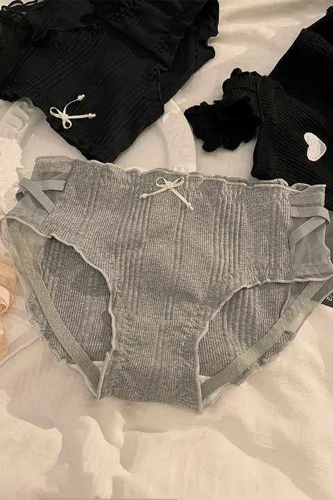 女性用コットン製抗菌三角ショーツ【中腰・セクシーデザイン】