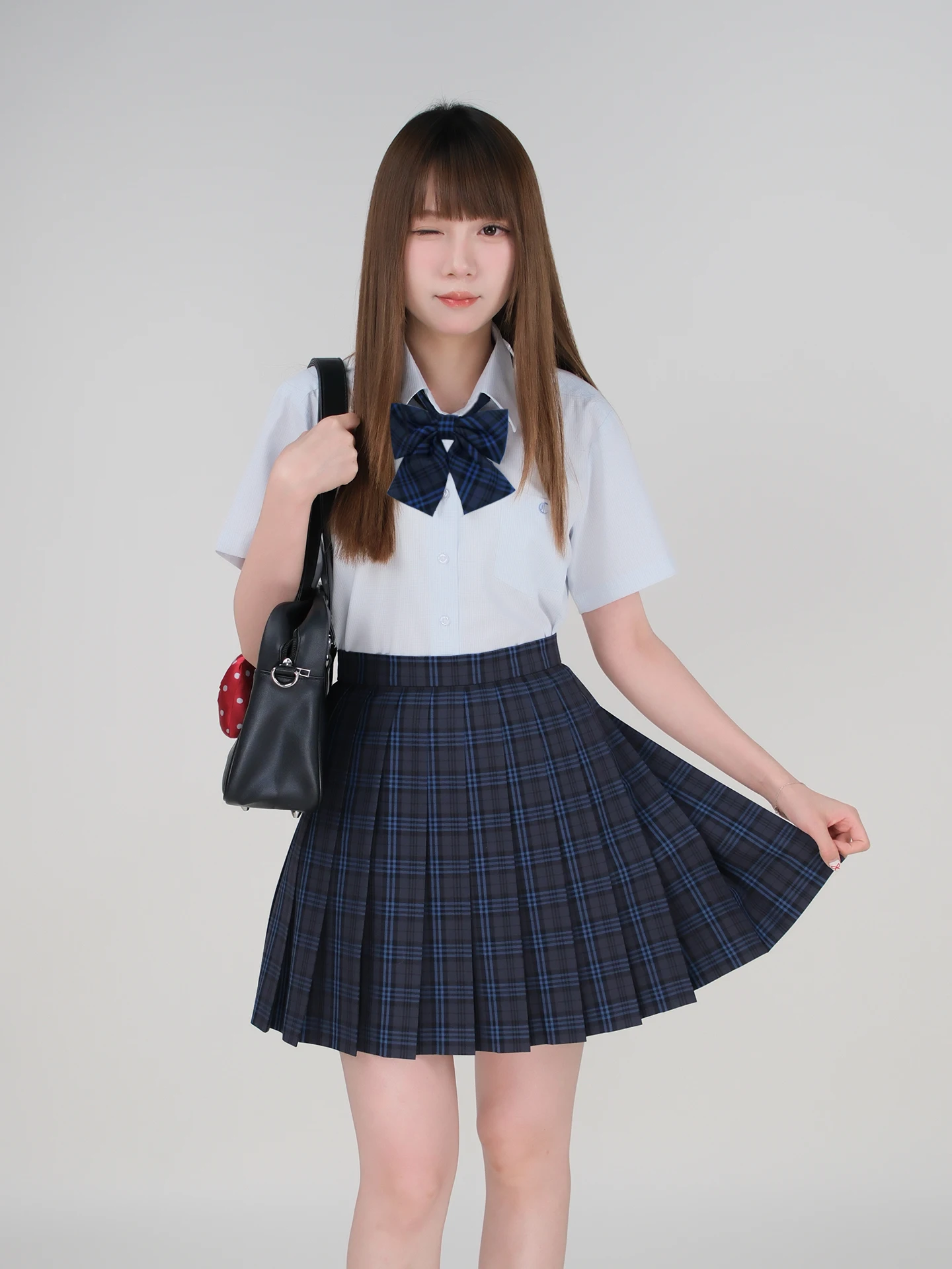 制服を選びながら「チェック柄」に出会うのは、なぜ今、こんなに人気なのか？