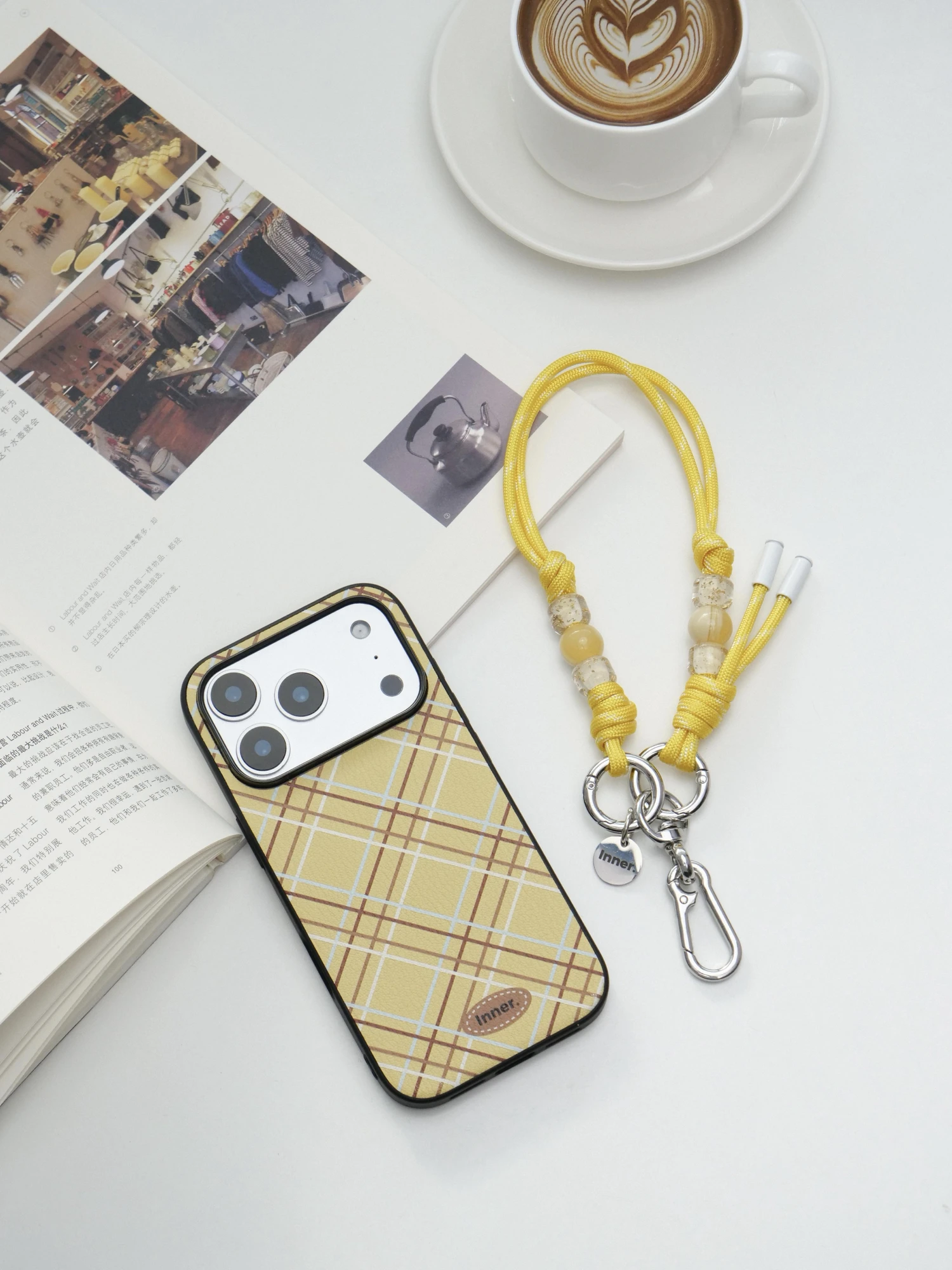 革スマホカバーは傷みやすい？チョコレートクリームシリーズの実際の耐久性と使用シーン