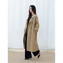 クラシックデザインのダブルブレストトレンチコート【大きなラペル・ロング丈】