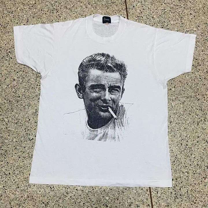 デザイン描写プリントTシャツ【男女兼用・オーバーサイズ・コットン・カジュアル】