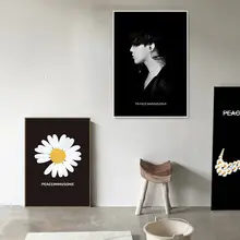 G-DRAGON 小雛菊デザインのウォールアート【Peaceminusone・インテリアポスター・寝室用】