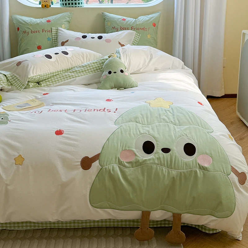 冬のリビングで心を癒す「小さな木の刺繍カートン風ブランケット」は、どう選ぶ？