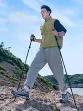 カーボンファイバー製 折りたたみ式登山杖【超軽量・伸縮可能・アウトドア用】